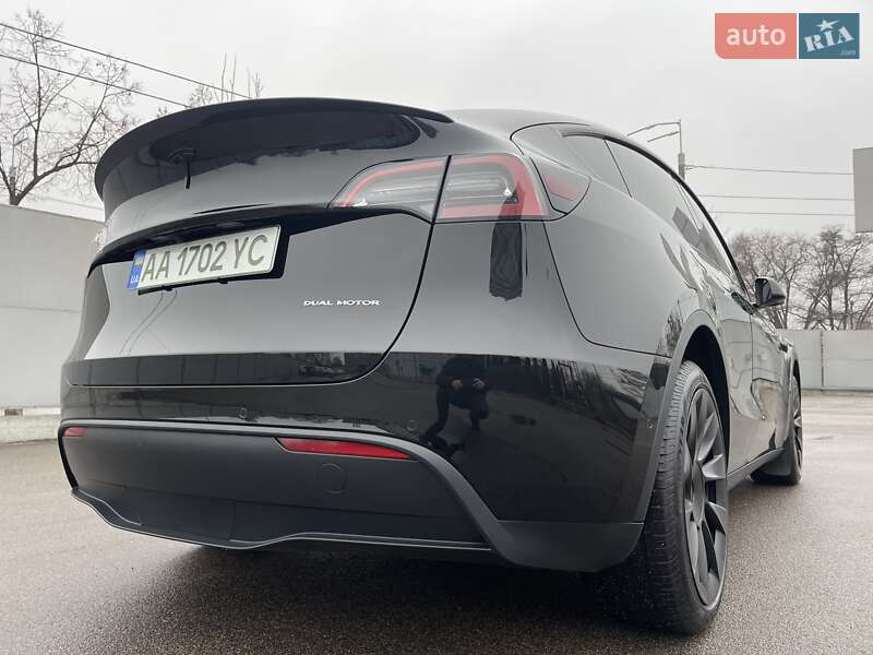 Внедорожник / Кроссовер Tesla Model Y 2022 в Киеве