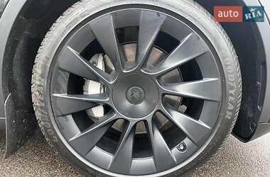 Внедорожник / Кроссовер Tesla Model Y 2022 в 