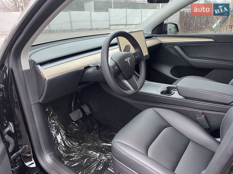 Внедорожник / Кроссовер Tesla Model Y 2022 в Киеве