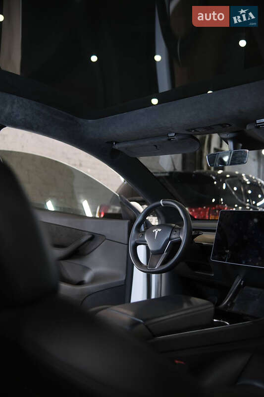 Позашляховик / Кросовер Tesla Model Y 2020 в Луцьку