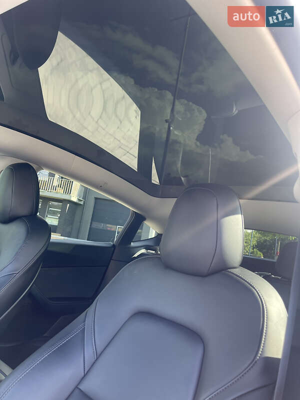 Внедорожник / Кроссовер Tesla Model Y 2021 в Золочеве