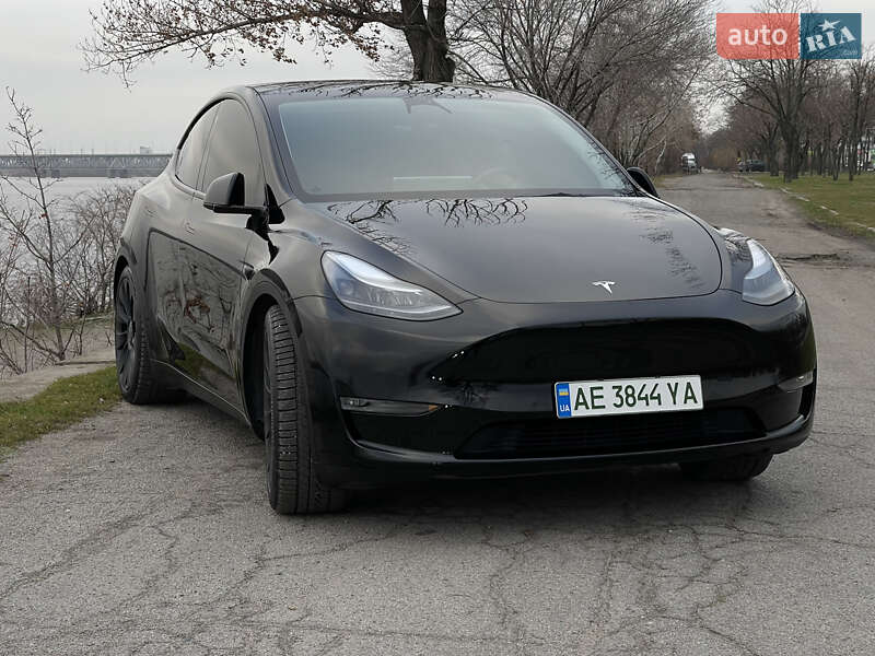 Позашляховик / Кросовер Tesla Model Y 2022 в Дніпрі