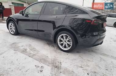 Позашляховик / Кросовер Tesla Model Y 2023 в 