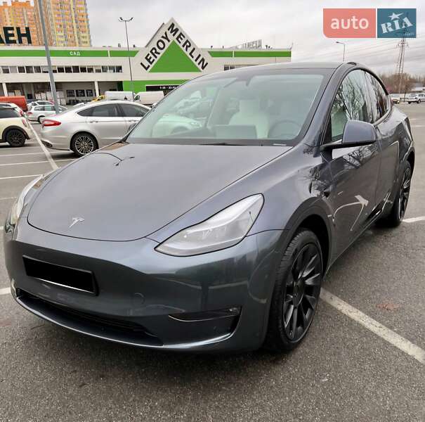 Внедорожник / Кроссовер Tesla Model Y 2023 в Киеве