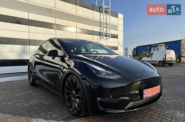 Позашляховик / Кросовер Tesla Model Y 2022 в Києві