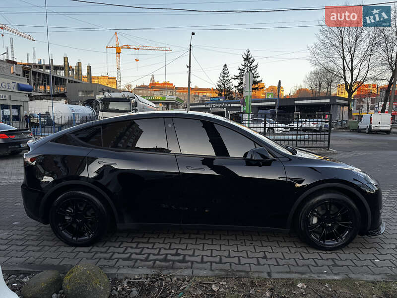 Внедорожник / Кроссовер Tesla Model Y 2023 в Хмельницком