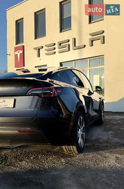 Внедорожник / Кроссовер Tesla Model Y 2024 в 