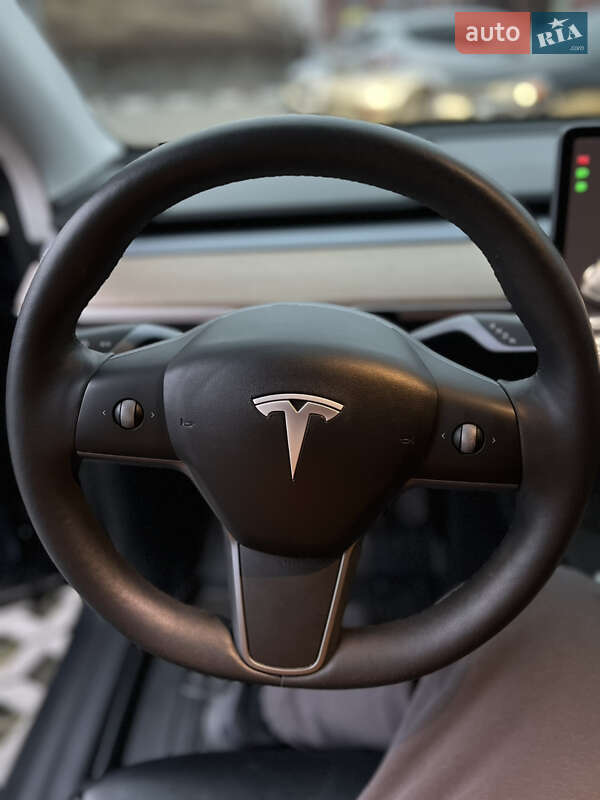 Внедорожник / Кроссовер Tesla Model Y 2021 в Харькове