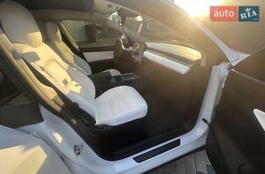 Внедорожник / Кроссовер Tesla Model Y 2022 в 