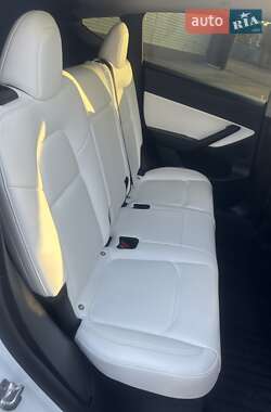 Внедорожник / Кроссовер Tesla Model Y 2022 в 