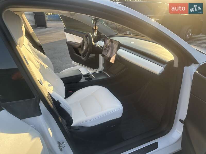 Внедорожник / Кроссовер Tesla Model Y 2022 в Киеве фото 38 Внедорожник / Кроссовер Tesla Model Y 2022 в Киеве