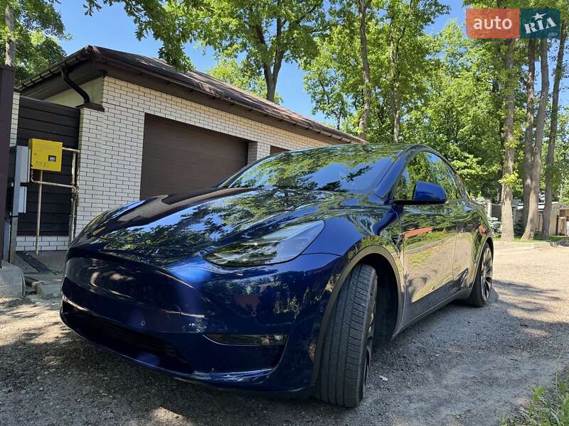 Tesla Model Y 2021