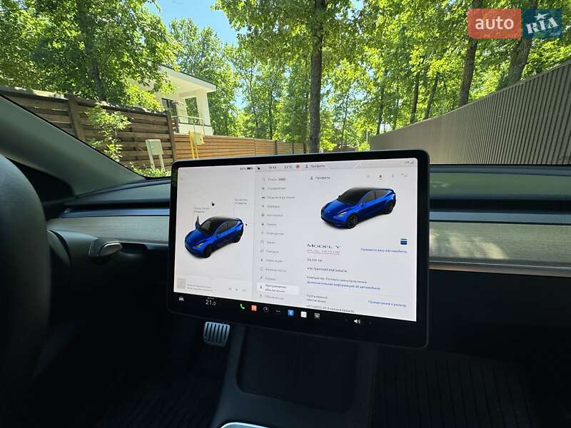 Позашляховик / Кросовер Tesla Model Y 2021 в Харкові