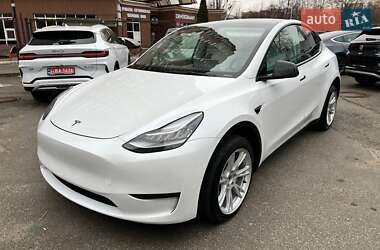 Внедорожник / Кроссовер Tesla Model Y 2021 в 