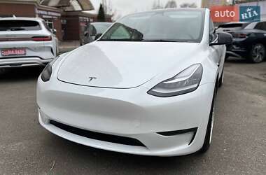 Внедорожник / Кроссовер Tesla Model Y 2021 в 