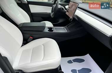 Внедорожник / Кроссовер Tesla Model Y 2021 в 