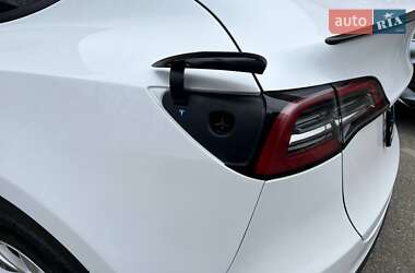 Внедорожник / Кроссовер Tesla Model Y 2021 в 