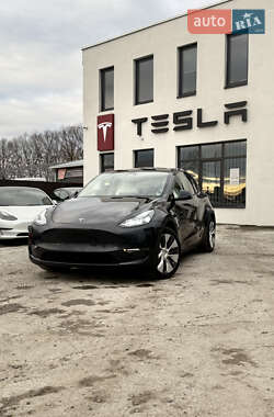 Внедорожник / Кроссовер Tesla Model Y 2024 в 