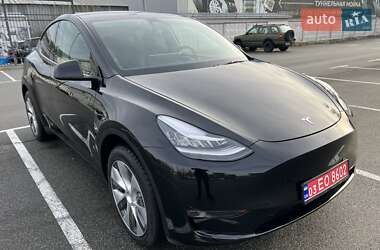 Внедорожник / Кроссовер Tesla Model Y 2023 в Киеве