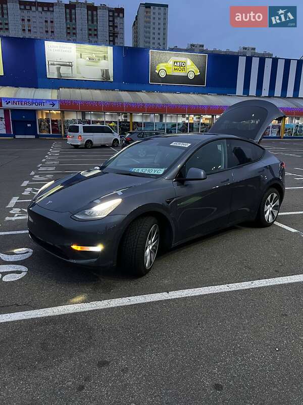 Позашляховик / Кросовер Tesla Model Y 2021 в Києві