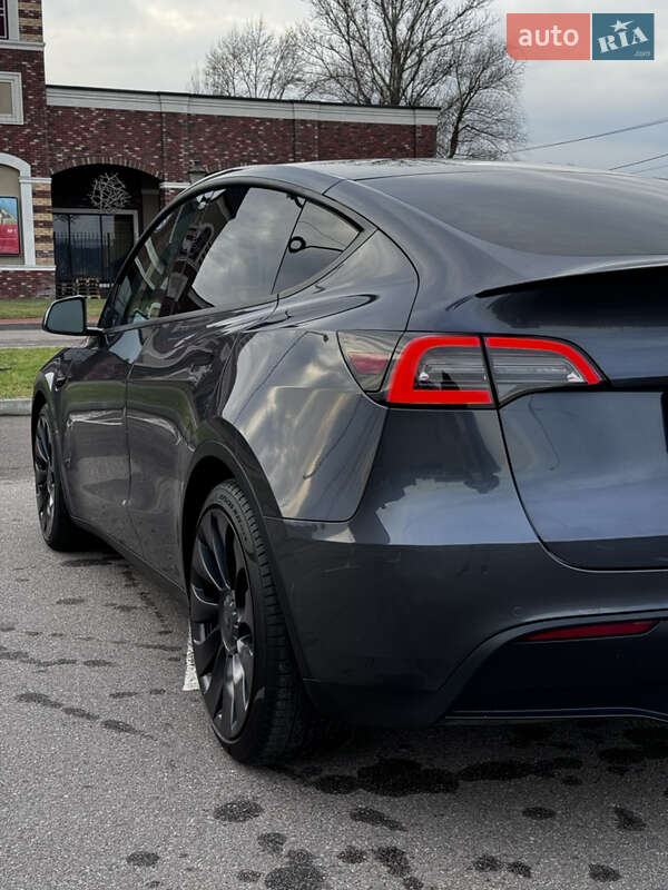 Позашляховик / Кросовер Tesla Model Y 2022 в Києві