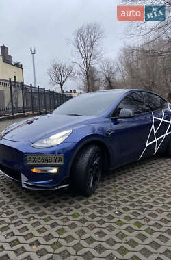 Tesla Model Y 2023