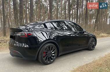 Позашляховик / Кросовер Tesla Model Y 2023 в Києві