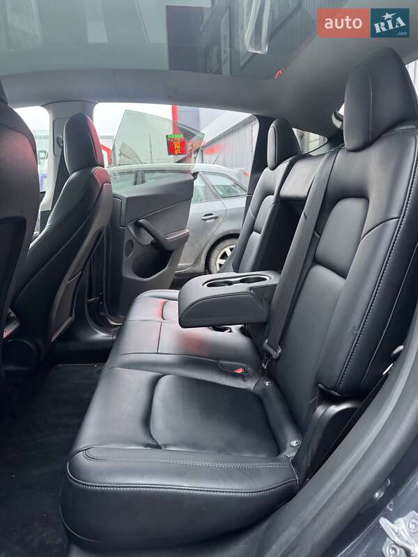 Позашляховик / Кросовер Tesla Model Y 2020 в Києві