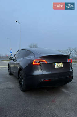 Внедорожник / Кроссовер Tesla Model Y 2021 в 