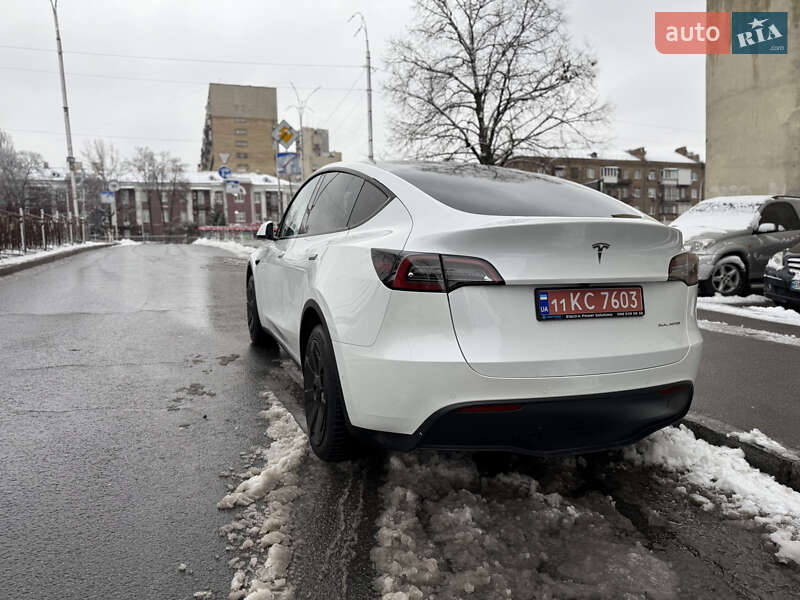Внедорожник / Кроссовер Tesla Model Y 2022 в Киеве