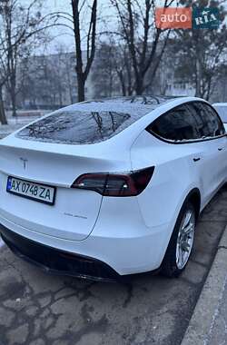 Позашляховик / Кросовер Tesla Model Y 2021 в Харкові