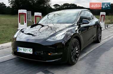 Tesla Model Y 2020