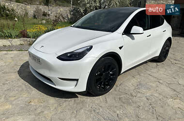 Tesla Model Y 2021