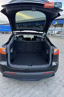 Внедорожник / Кроссовер Tesla Model Y 2022 в 