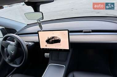 Внедорожник / Кроссовер Tesla Model Y 2022 в 