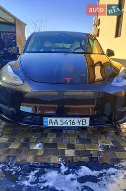 Позашляховик / Кросовер Tesla Model Y 2023 в Києві