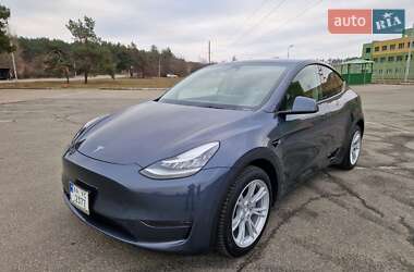 Внедорожник / Кроссовер Tesla Model Y 2023 в Киеве