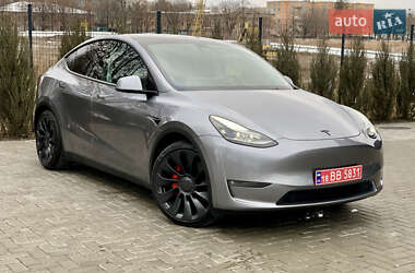 Позашляховик / Кросовер Tesla Model Y 2024 в Рівному