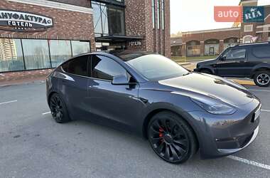 Позашляховик / Кросовер Tesla Model Y 2023 в Києві