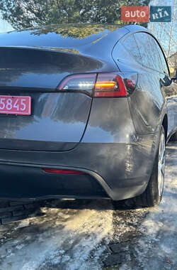 Внедорожник / Кроссовер Tesla Model Y 2024 в 