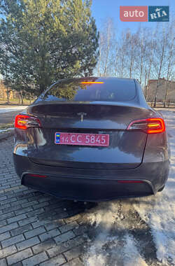 Внедорожник / Кроссовер Tesla Model Y 2024 в 
