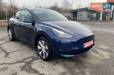Внедорожник / Кроссовер Tesla Model Y 2023 в 