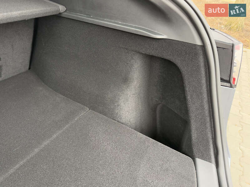 Внедорожник / Кроссовер Tesla Model Y 2023 в Виннице