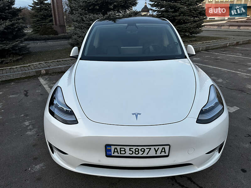 Позашляховик / Кросовер Tesla Model Y 2021 в Львові