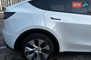 Внедорожник / Кроссовер Tesla Model Y 2021 в 