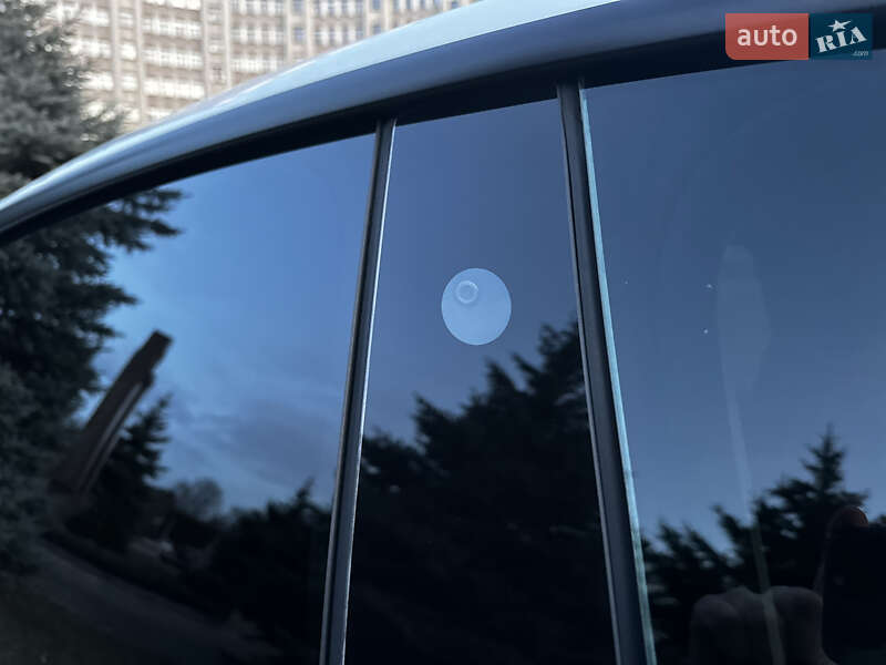 Позашляховик / Кросовер Tesla Model Y 2021 в Львові