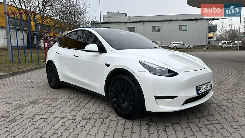 Внедорожник / Кроссовер Tesla Model Y 2023 в Хмельницком