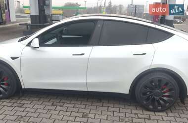 Внедорожник / Кроссовер Tesla Model Y 2023 в 