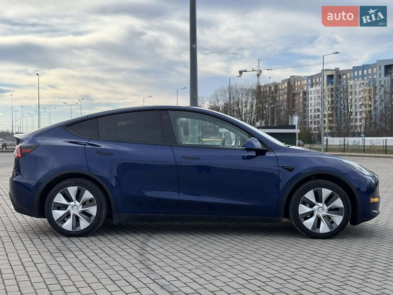 Внедорожник / Кроссовер Tesla Model Y 2020 в Львове