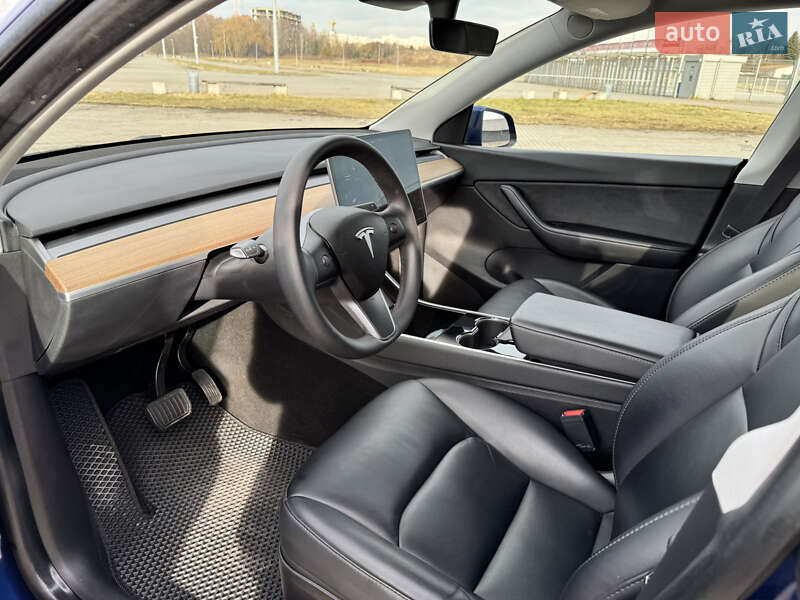 Внедорожник / Кроссовер Tesla Model Y 2020 в Львове